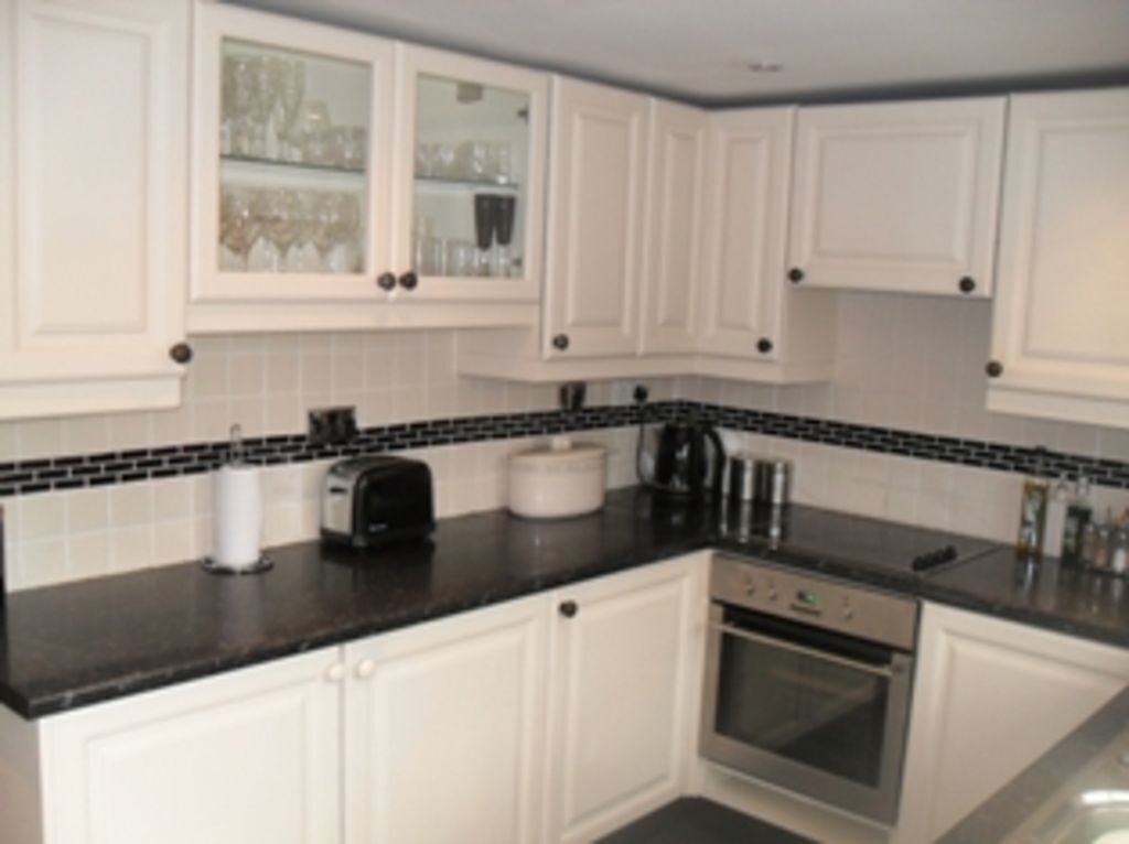 Character Cottage in a Quiet Village Location