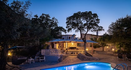 Kefali Villa, Ecotourism, totally private, 800 m2 outdoor area, pool & whirlpool