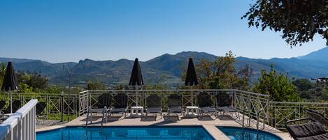 Udendørs pool, liggestole