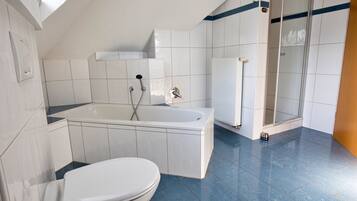 Duschwanne, Toilettenpapier