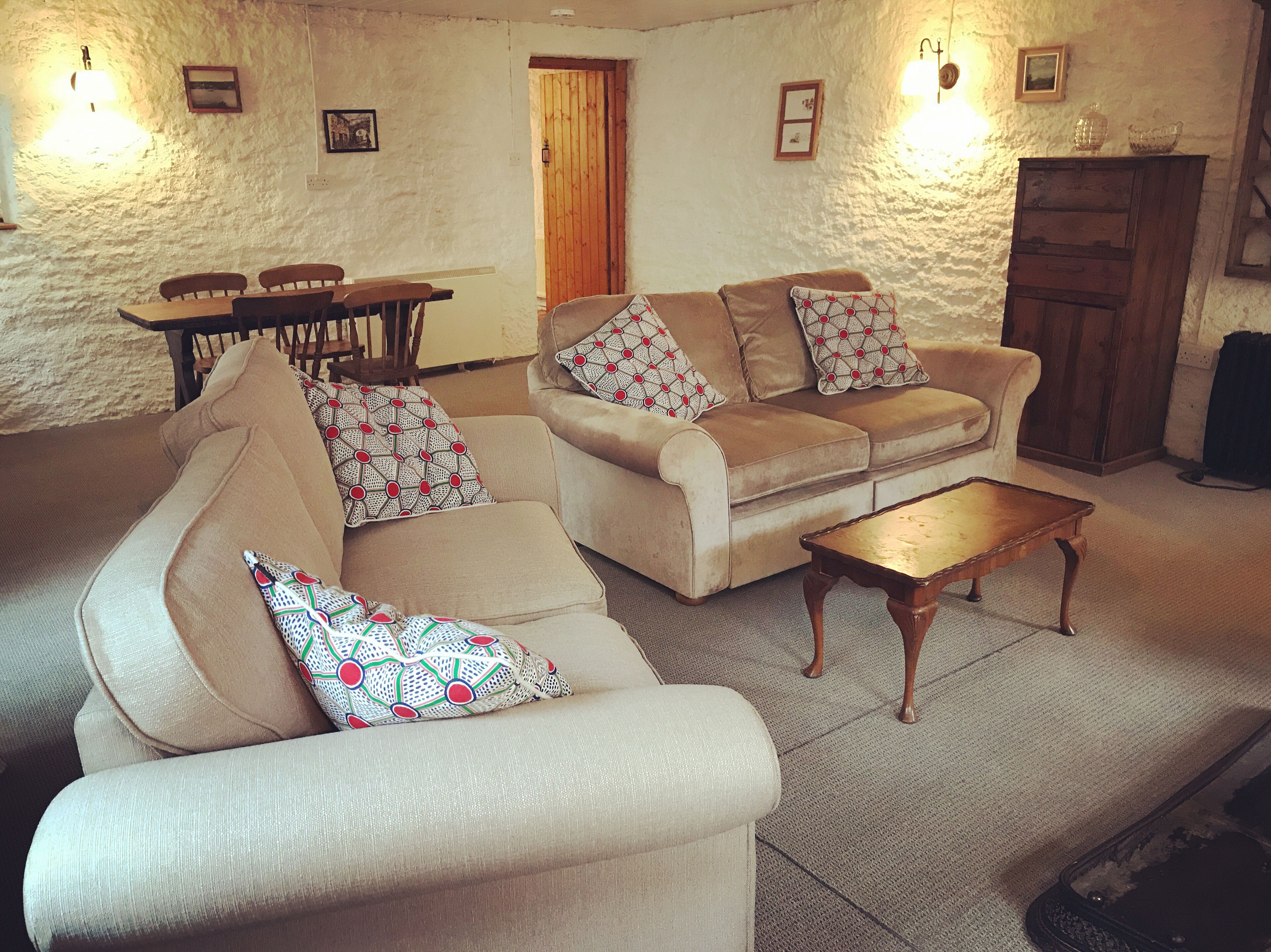 Stable Converted Cottage In The Heart Of Castletownshend