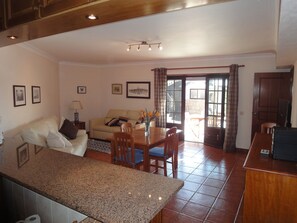 Televisión y estéreo