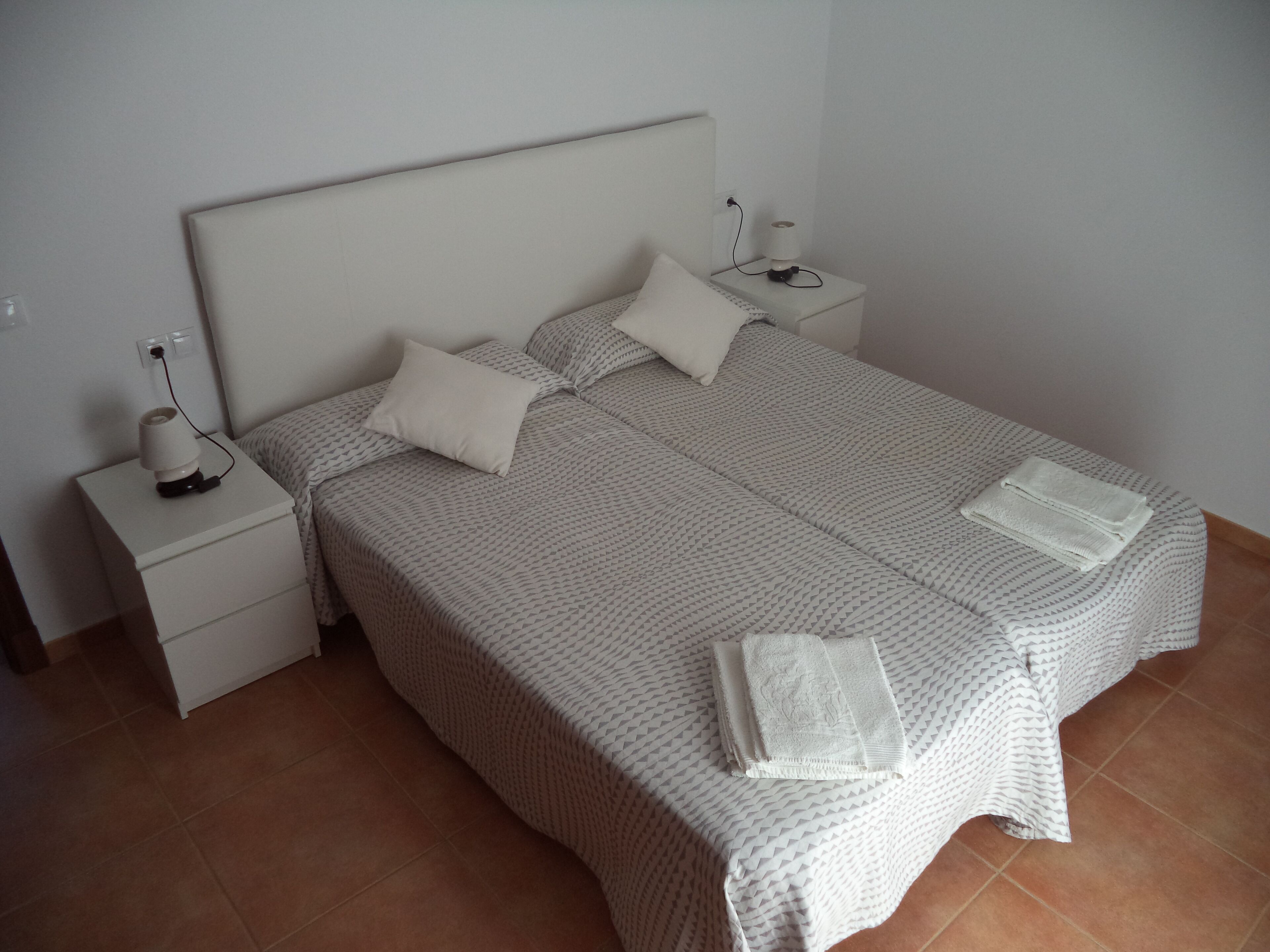 3 dormitorios, caja fuerte, tabla de planchar con plancha y wifi gratis