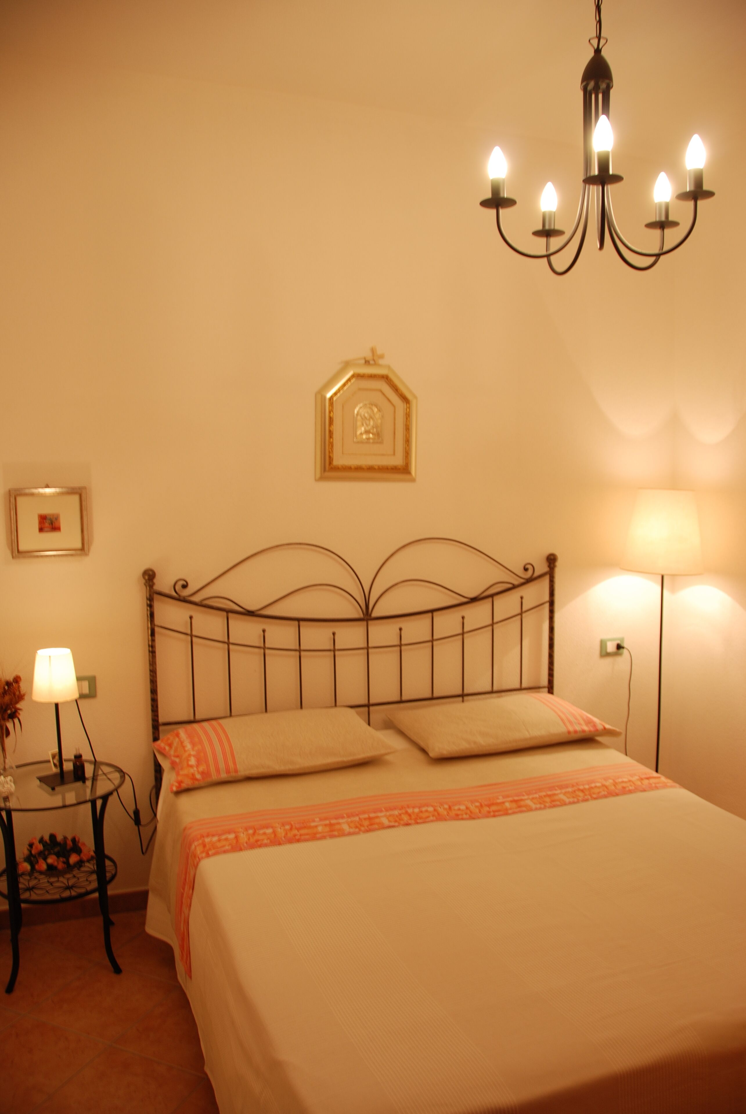 Charming detached cottage for holidays "total relaxation" in Sos Alinos, Sardinia