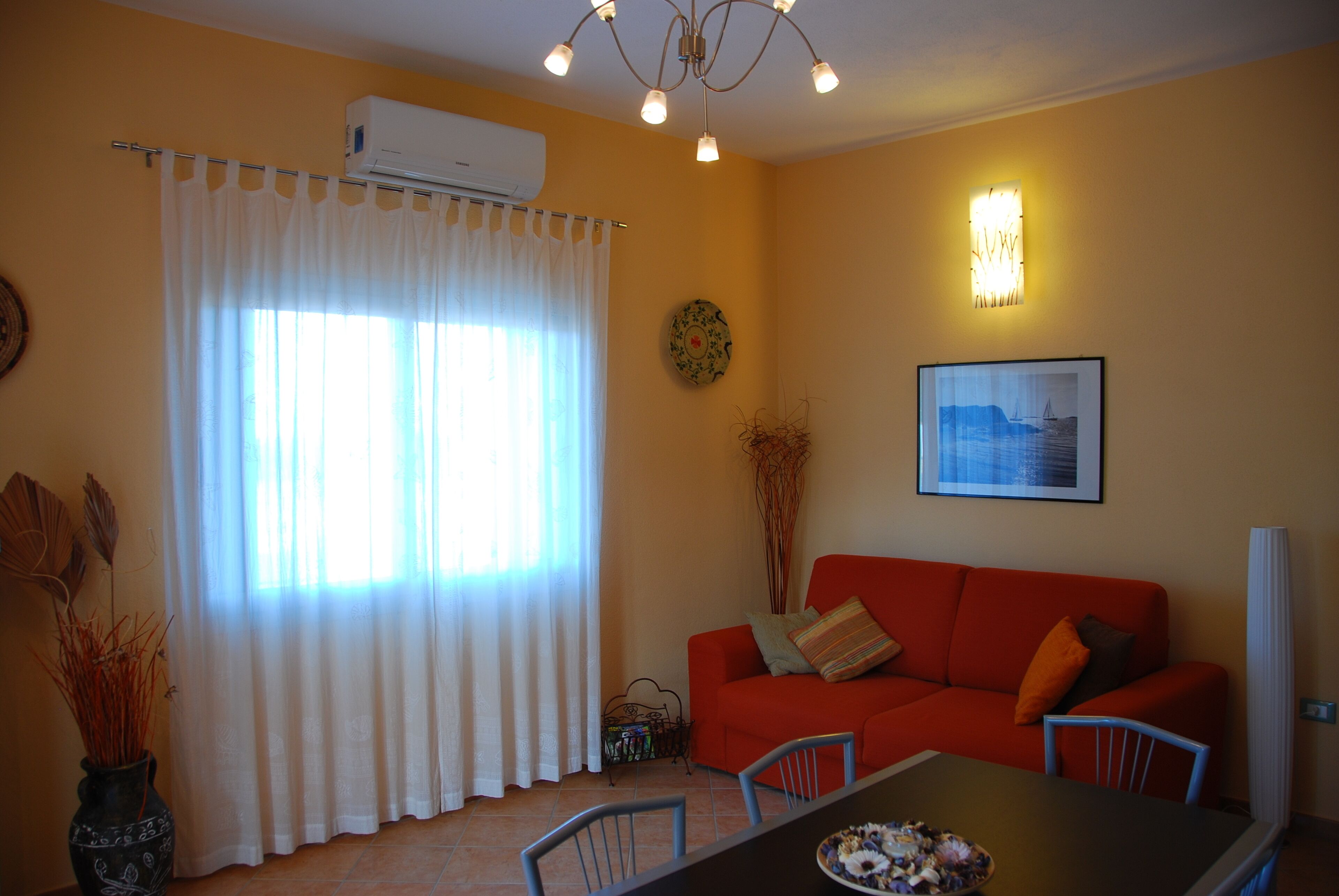 Charming detached cottage for holidays "total relaxation" in Sos Alinos, Sardinia