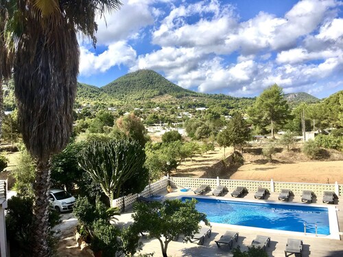 Villa Alexa near to Playa Den Bossa or San Antonio