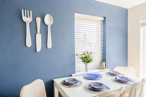 Dining - Northern Hideaways Seascape (Seahouses)
