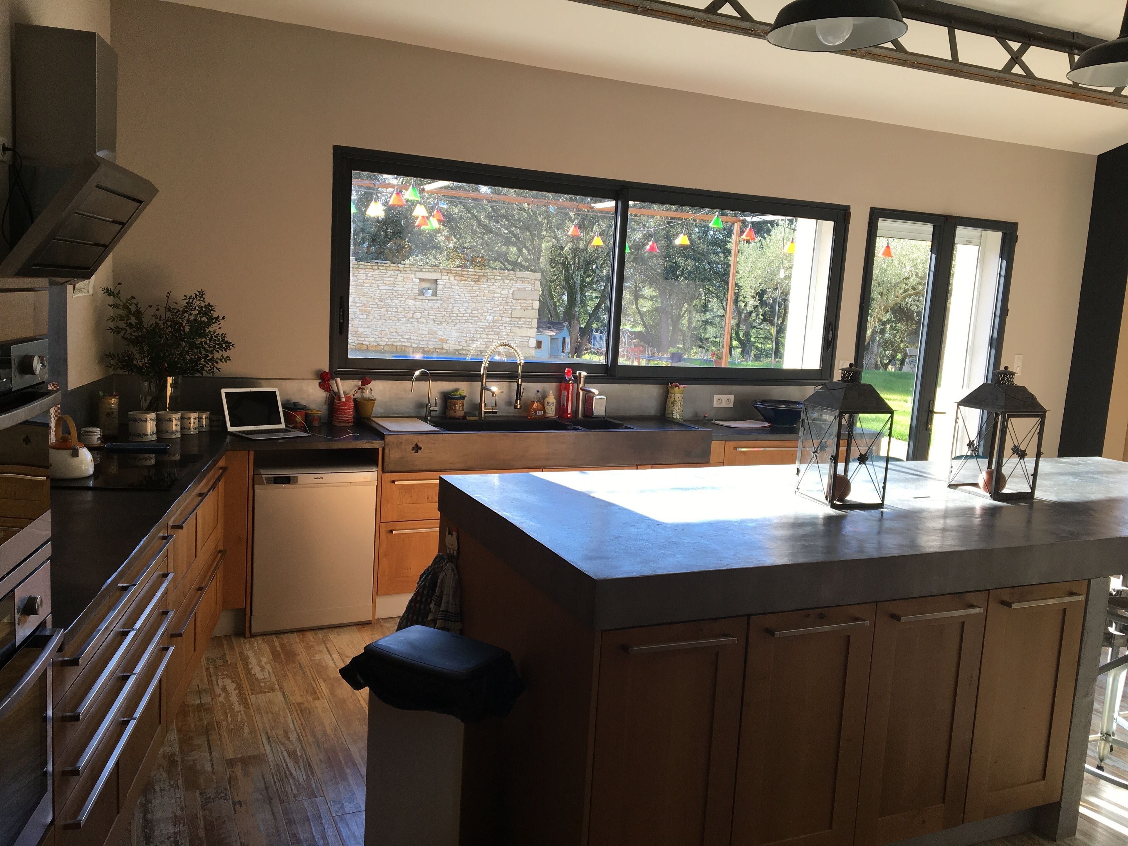 New Provencal country house of stone, with pool and all the comforts in Uzès