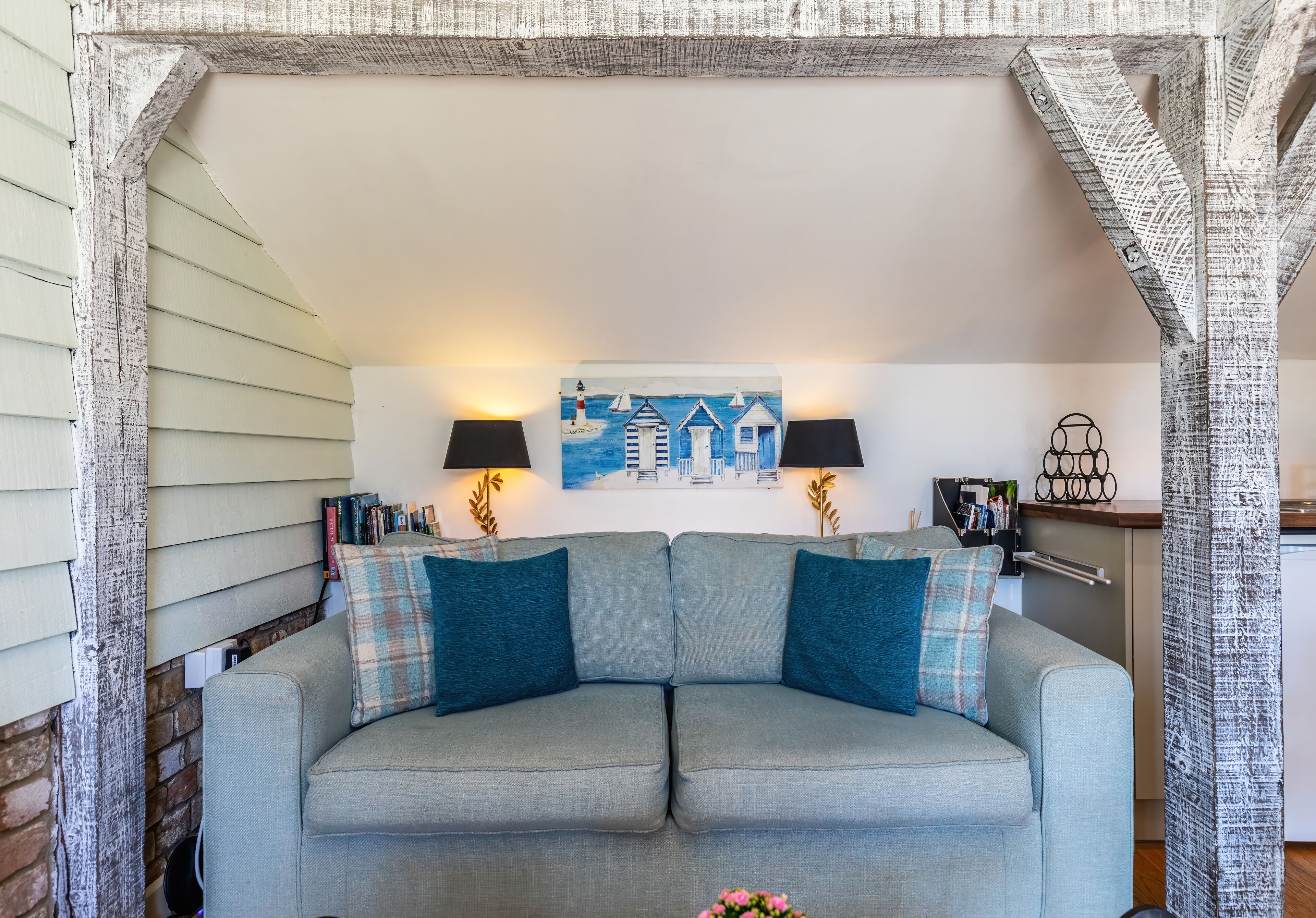 Beautifully appointed  Cottage With Open Parkland Views