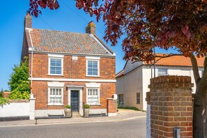 Exterior - Seawood House, Wells-next-the-Sea, Norfolk (Wells-next-the-Sea)
