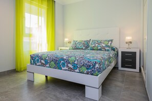 1 bedroom, iron/ironing board, travel crib, free WiFi - Luxurious sea view apartment. (Torrox)