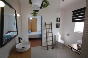 3 bedrooms, iron/ironing board - CASA FENU,Ideal house for your holidays near the sea, free wifi, optional air conditioning, pets allowed, dog’s beach (Delta de l'ebre)