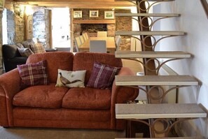 TV, fireplace, stereo