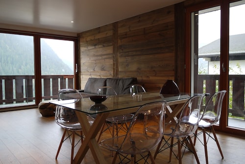 Chatel Centre - 50 M to Ski Lift