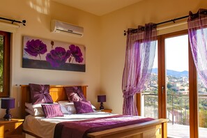 3 bedrooms, iron/ironing board, Internet, bed sheets