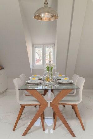 Dining - Ljubljana Old Town, Beautiful Top floor apartment with Elevator (Ljubljana)