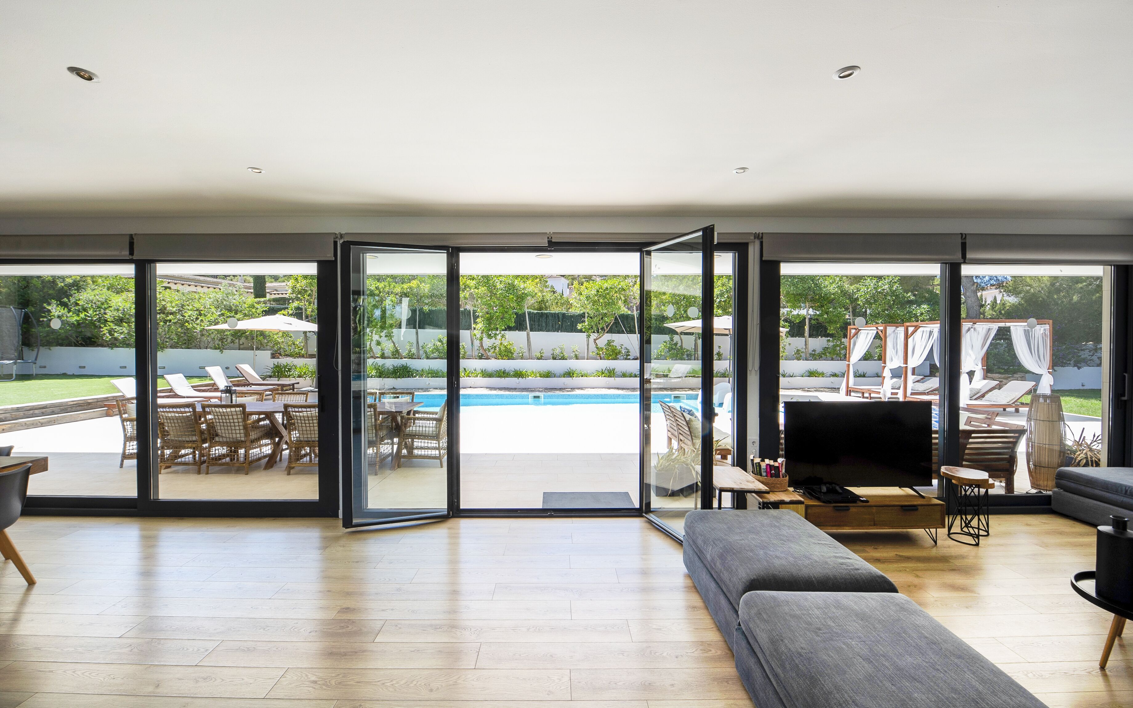 Smart TV, video games, DVD player, foosball