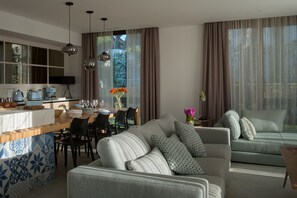 TV, DVD player