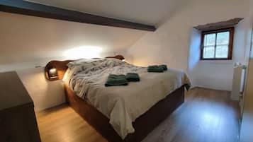 1 Schlafzimmer, Bügeleisen/Bügelbrett, Bettwäsche