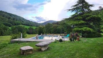 Piscine extérieure
