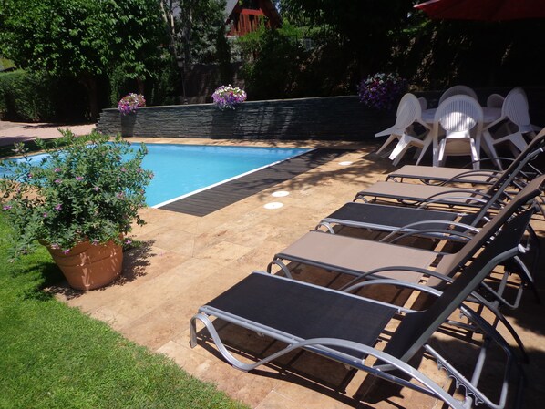 Piscina externa, piscina aquecida