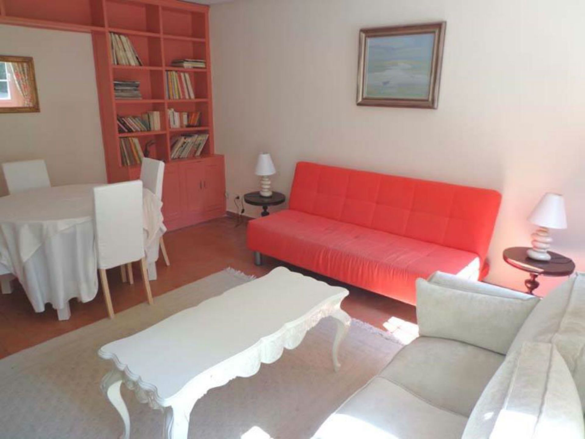 Torrelodones: House with shared garden and pool 25 min from Madrid. Wifi