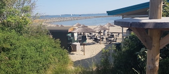 Sunny vacation home near Grevelingenmeer+enclosed garden / terrace and gazebo