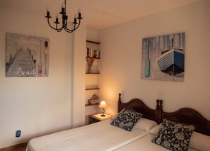3 bedrooms, iron/ironing board, travel cot, free WiFi