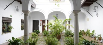 PALACIO LAS PALOMAS HOUSE. Apt. Centro 600m. Beach with garage. SPECIAL OFFER 2018