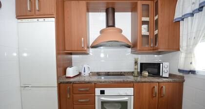 PALACIO LAS PALOMAS HOUSE. Apt. Centro 600m. Ranta, jossa autotalli. TARJOUS 2018