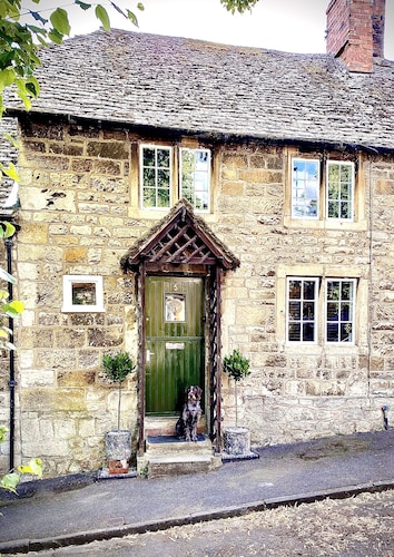 Traditional Cotswold Stone Cottage, Winchcombe, Cotswolds Way.