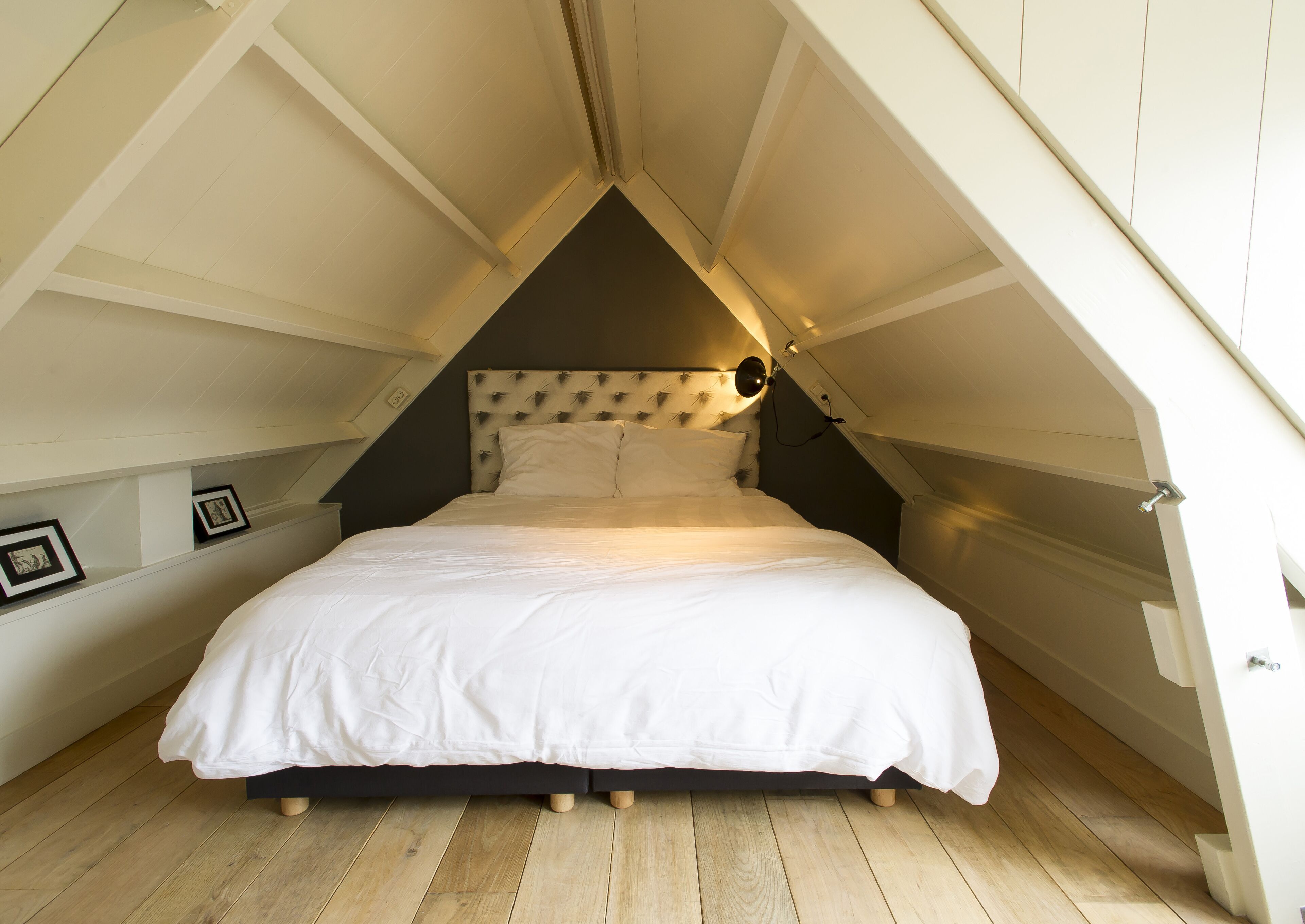 Just outside Amsterdam and free parking!