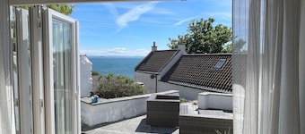 An Idyllic cottage in St.Monans with sea views.