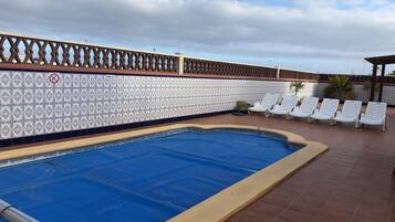 Piscina externa, piscina aquecida