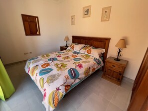 3 bedrooms, iron/ironing board, travel cot, WiFi