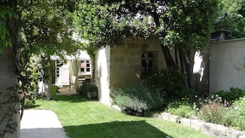 Enceinte de lâhĂ©bergement