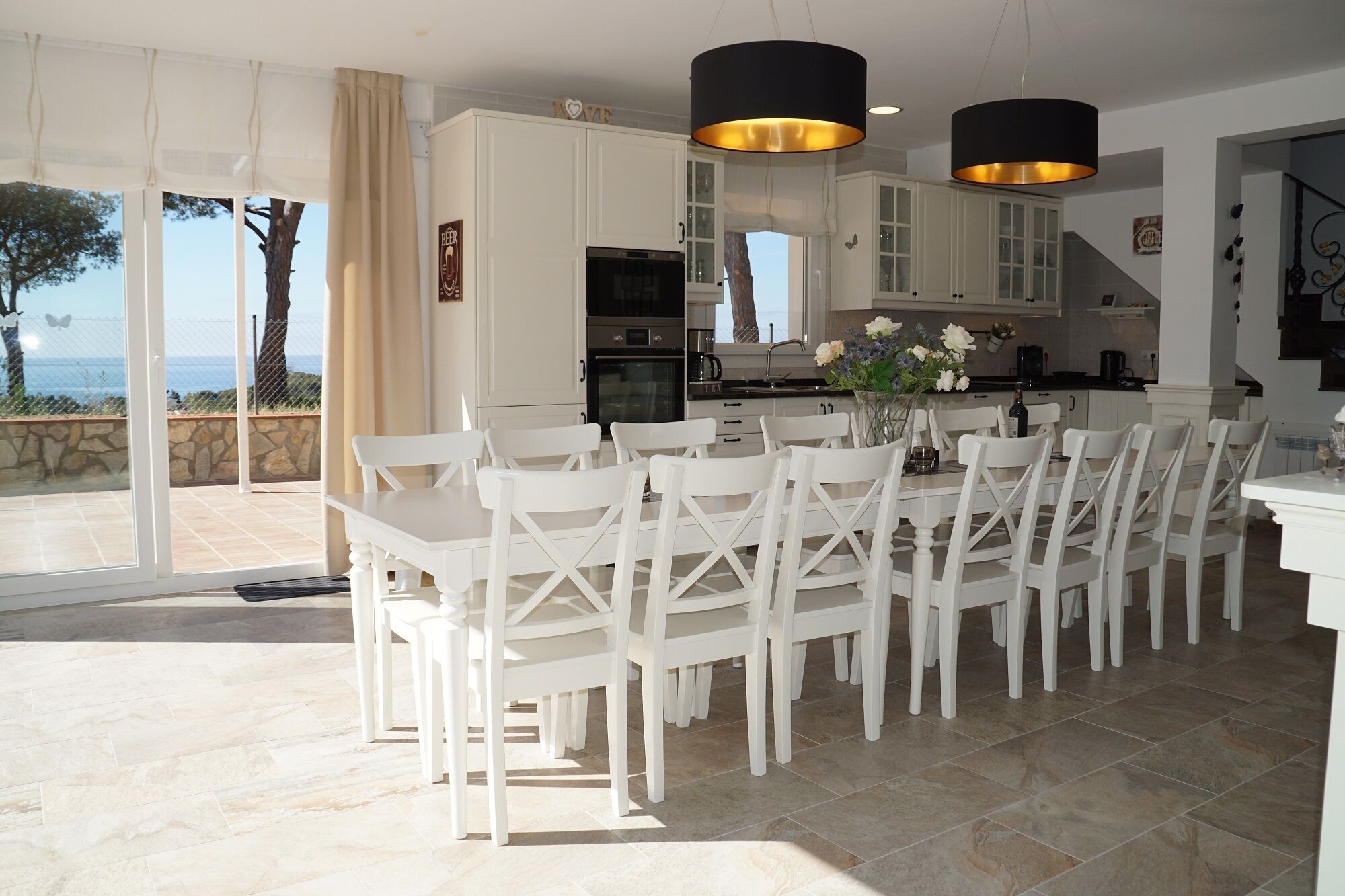 Villa Yuca, 17p, sea view, luxuous, airco , wifi, pool, centrally located, BBQ