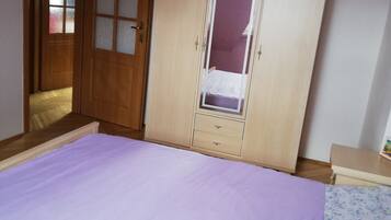 3 Schlafzimmer, Bügeleisen/Bügelbrett, kostenloses WLAN, Bettwäsche