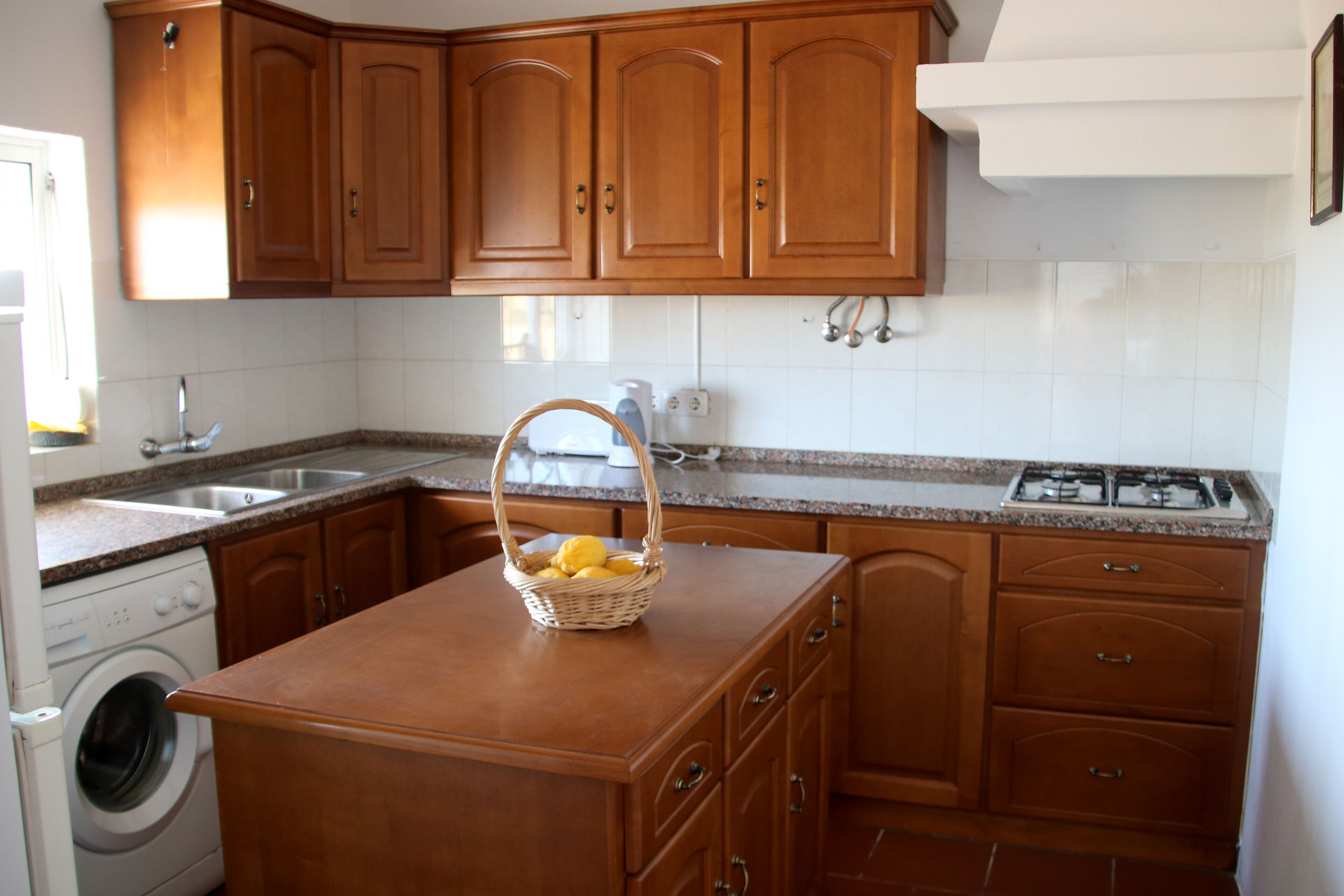 Holiday house in rural area overlooking the dam of Caia.