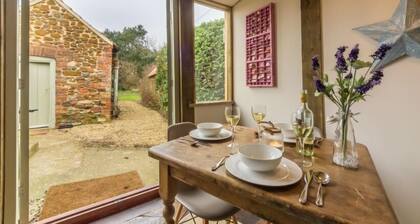 Orchard Cottage, Ringstead, Norfolk