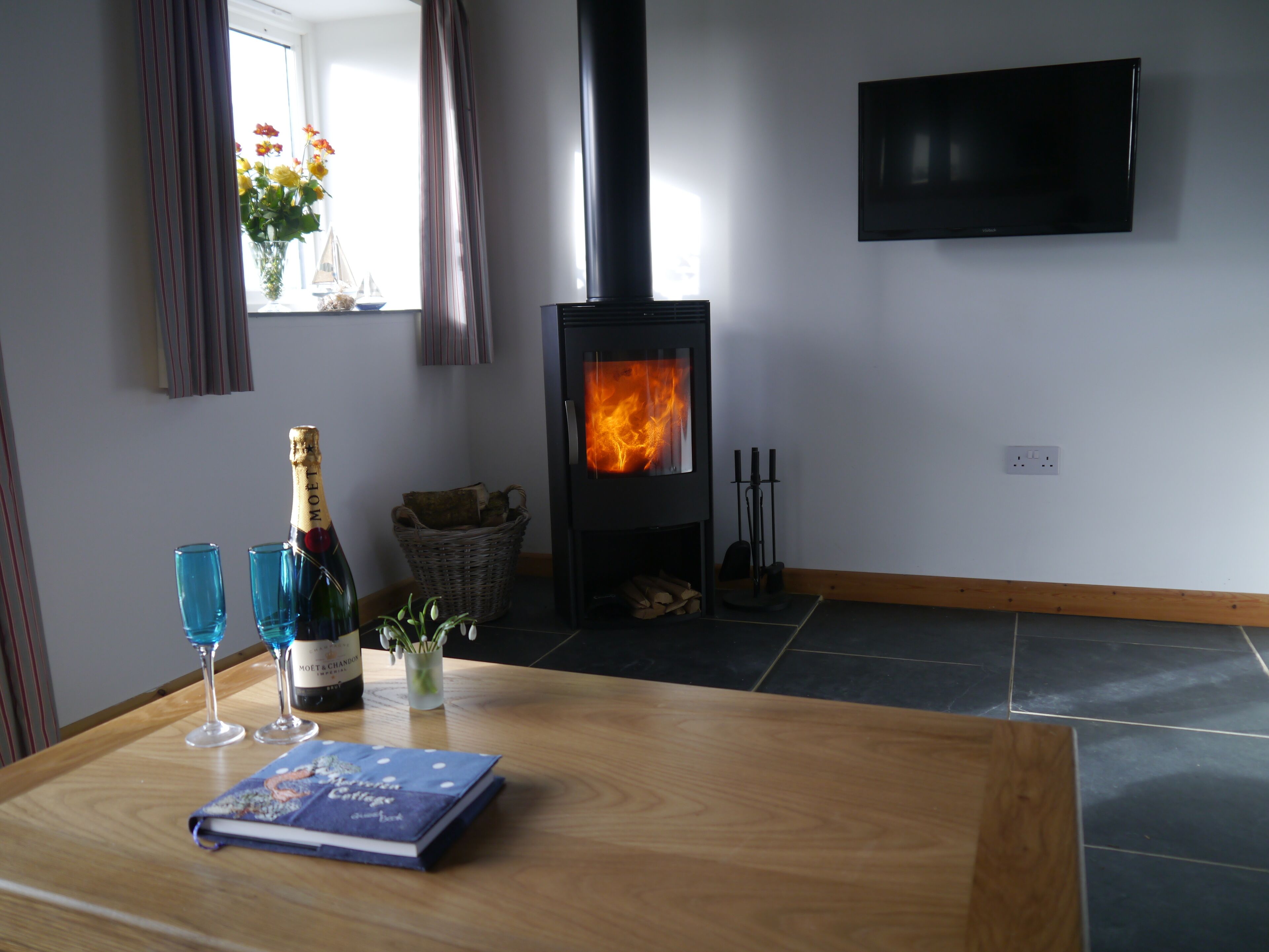 Self Catering Rural Farm Cottage + Heated Pool Cornwall | Morvoren Cottage