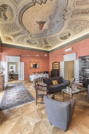 Interior - The Rediscovered House (Firenze)