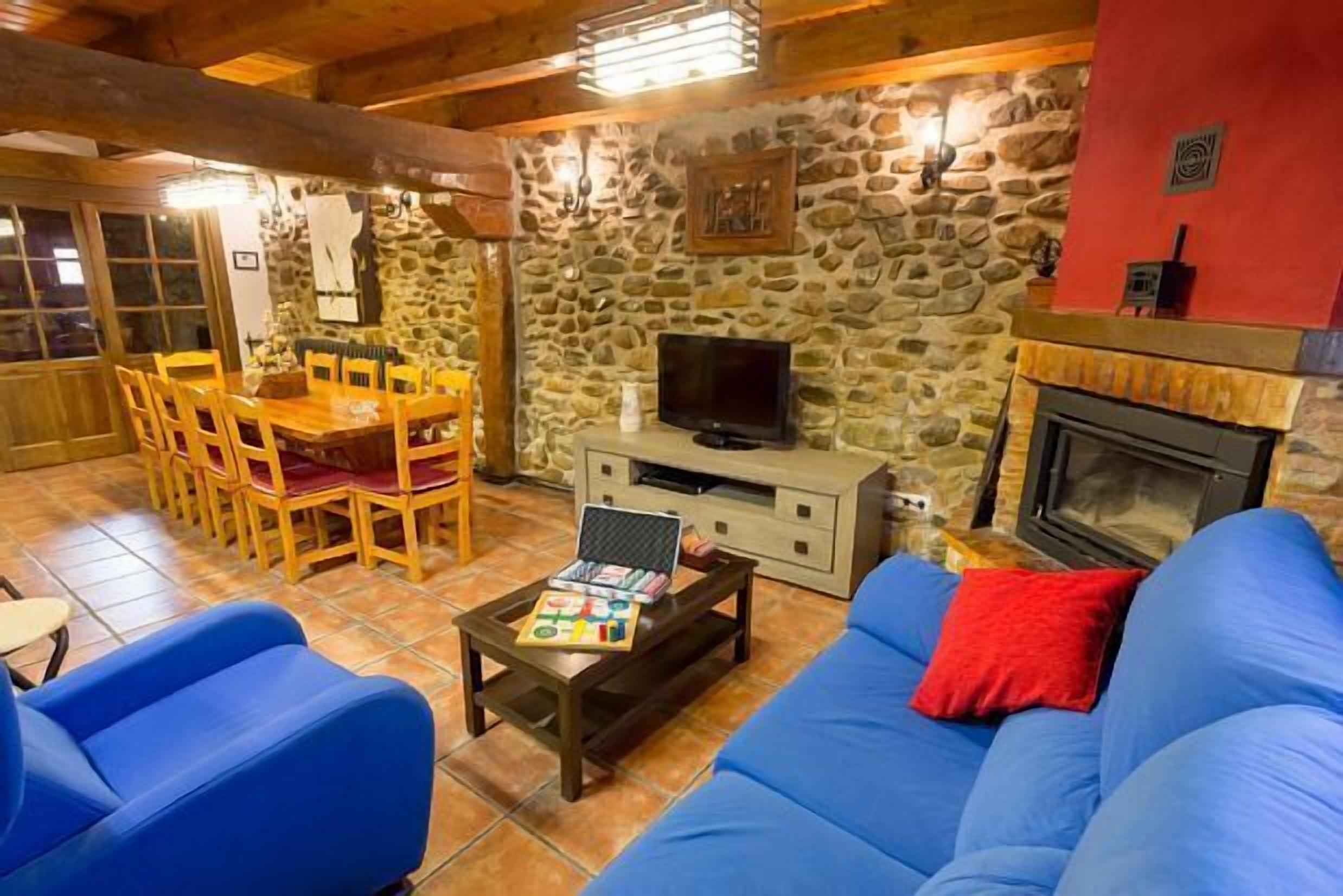 Self catering cottage La Casita del Oja for 10 people