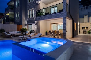 Beheizter Pool