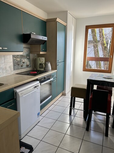 Waterfront apartment in the historic district with a large terrace.