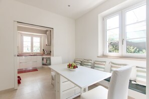 Dining - Villa Il Rifugio, villa with private pool (Pietrasanta)