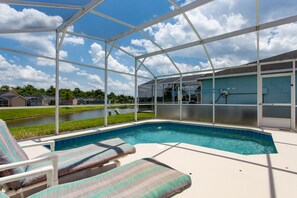 Outdoor pool - Town Center Reserve - Superior Disney Villa with Lake View, free WiFI & Netflix (Davenport)