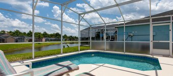 Town Center Reserve - Superior Disney Villa with Lake View, free WiFI & Netflix