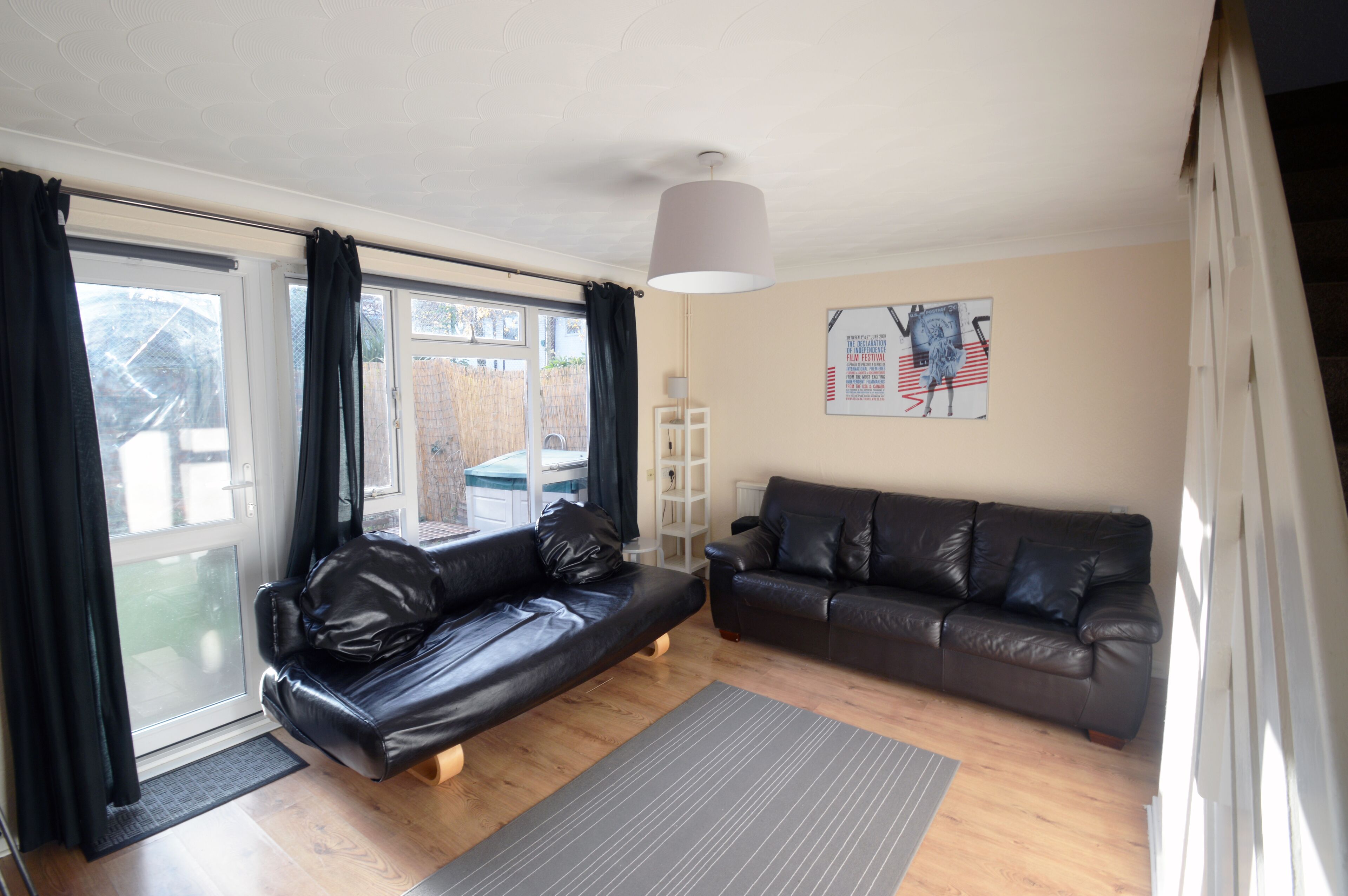 Quiet, Family-friendly 1br House, free parking available - East London