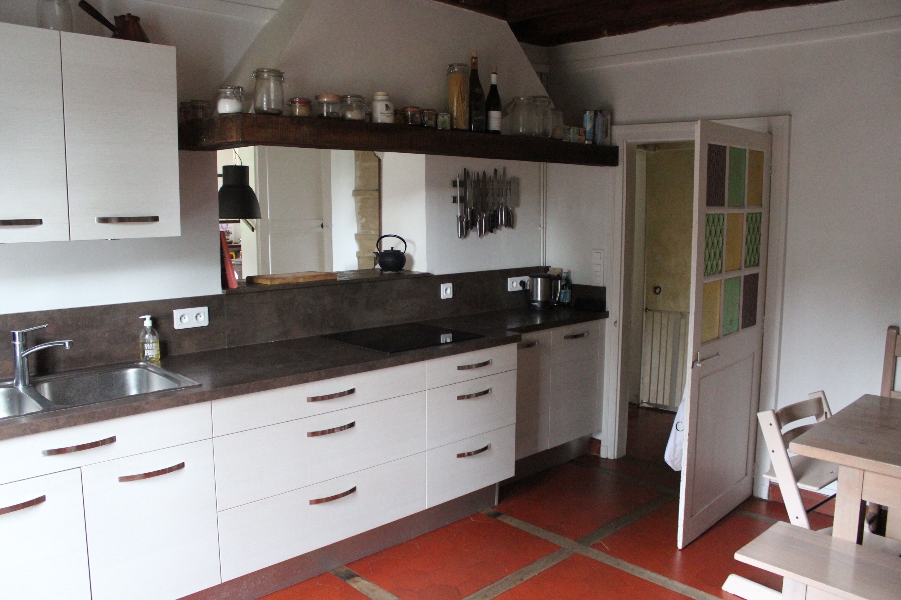 Legcity: Large property with swimming pool and BBQ 45 minutes from the center of Paris